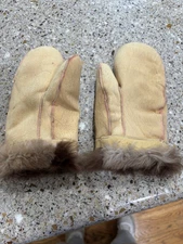 Kids Beaver Fur Mittens 