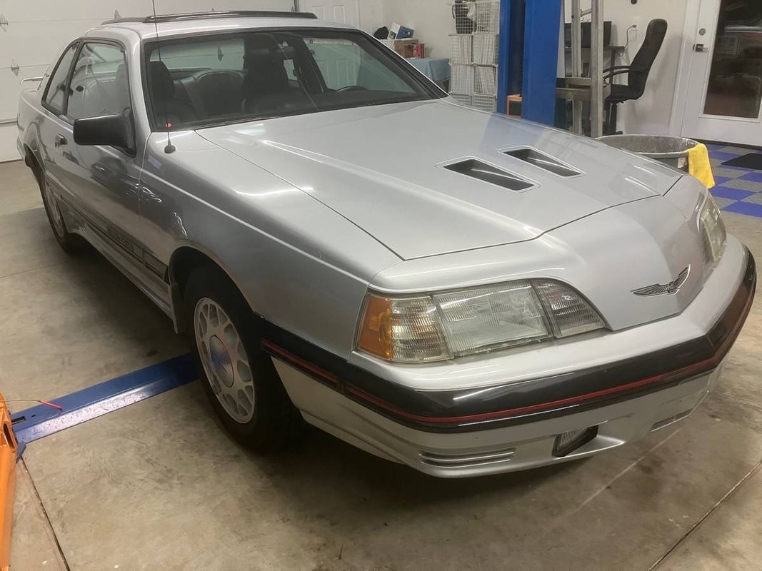 1988 Ford Thunderbird for sale in Glendale California