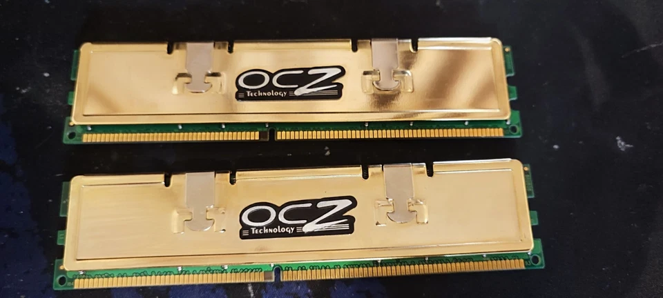 OCZ Gold PC4000 DDR1 500MHZ 2GB 2 x 1GB CL3-4-4-8 2.5v OCZ5002048ELGE-K - Image 2 of 3