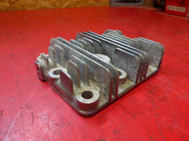 Culasse W39 Bernard corrige les fuites de compression de moteur NOS
