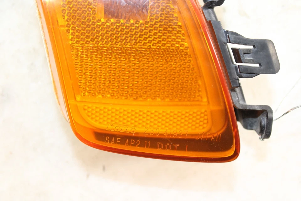 2013-2015 Mazda MX-5 Miata lâmpada de sinalização frontal esquerda NP06515F0 FABRICANTE DE EQUIPAMENTO ORIGINAL JA12 - Imagem 3 de 4