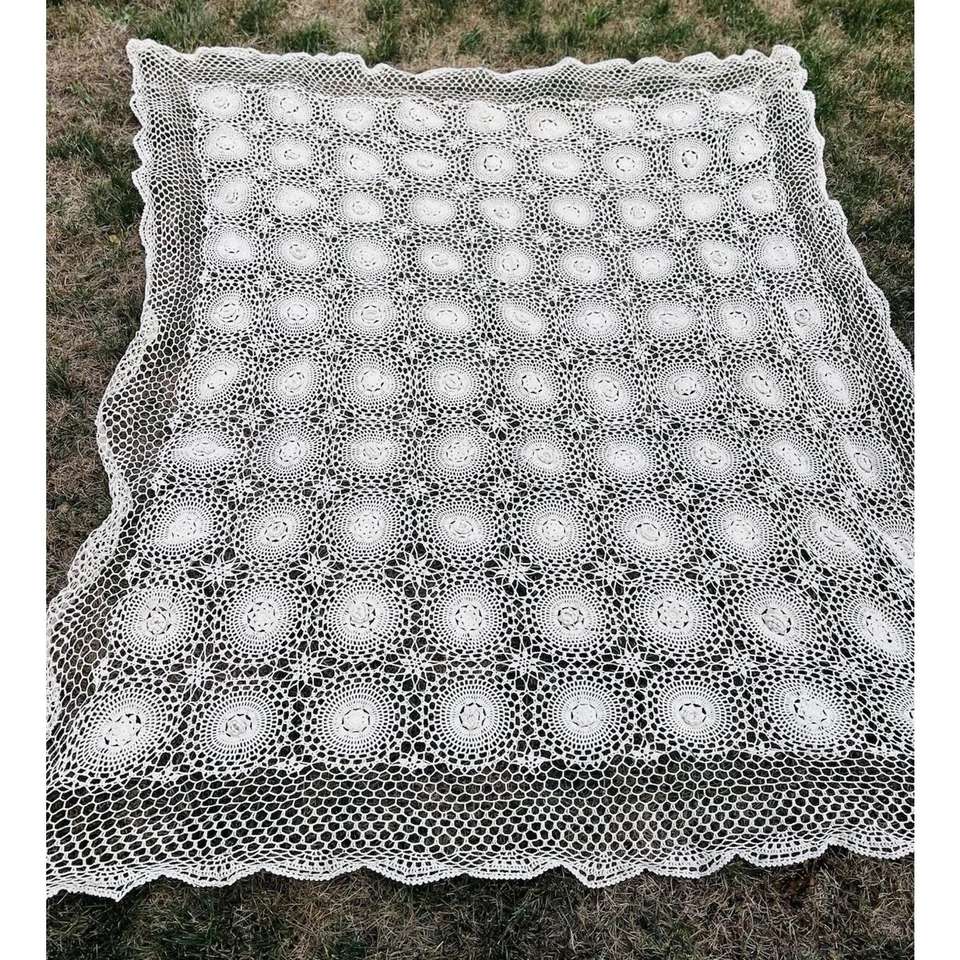 Domestications Crochet Lace Tablecloth rectangular 72" x 108" Cotton Beige - Image 3 of 4