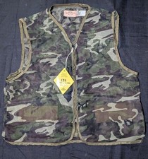 SafTbak Hunting Vest USA Made Woodland Camo Game Pocket Shell Loops Sz L VTG NWT