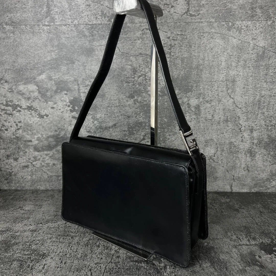 Sac à bandoulière GUCCI en cuir noir #PGHSQW