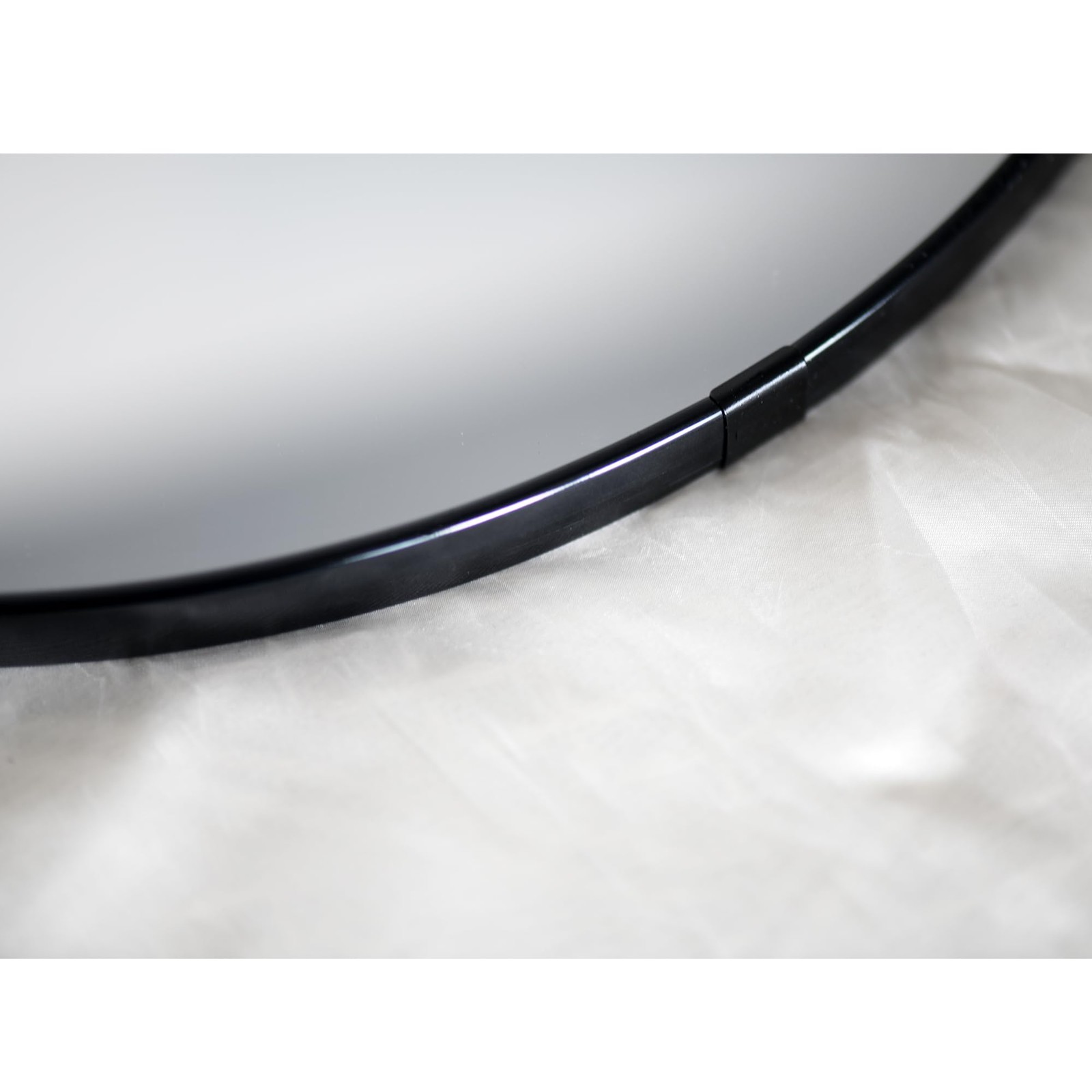 Black Round Wall Mirror 12.6 Inches Circle Mirror Bathroom Mirrors