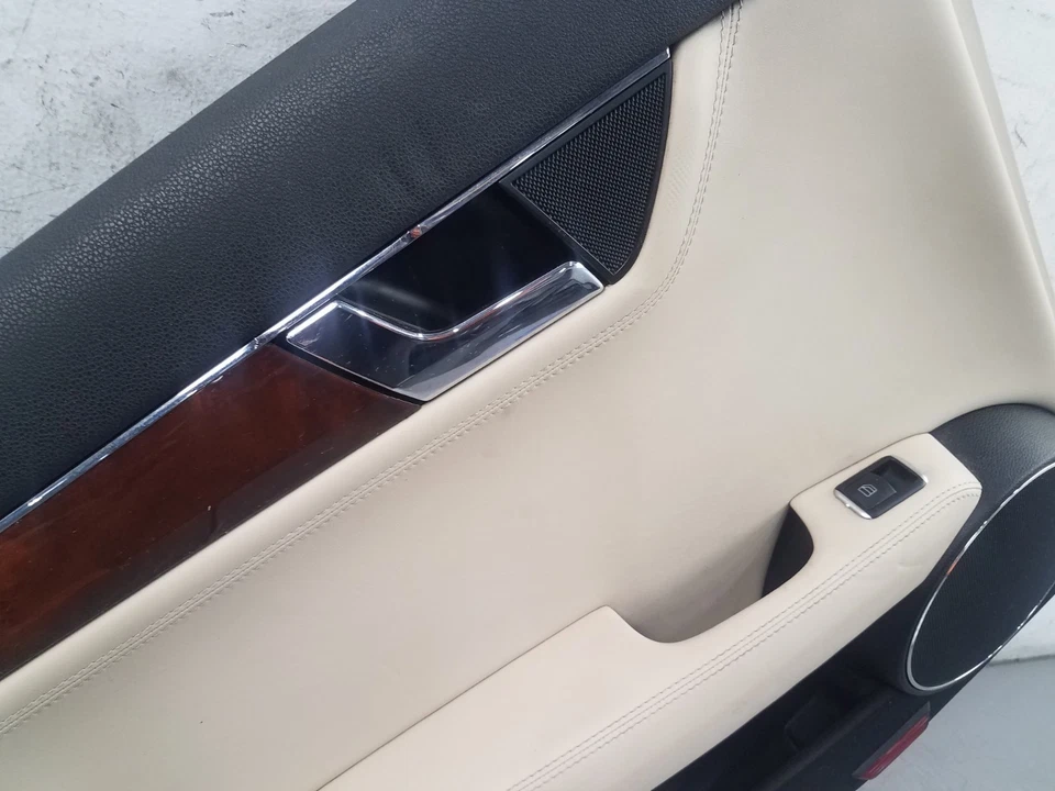 Panel de puerta del conductor trasero izquierdo Mercedes Benz AMG C 63 2011 #7010 A12 Foto 3 de 4