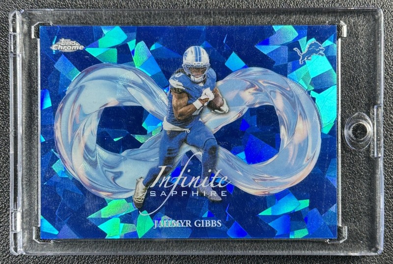 JAHMYR GIBBS 2025 TOPPS CHROME SAPPHIRE #IS-23 INFINITE SP LIONS