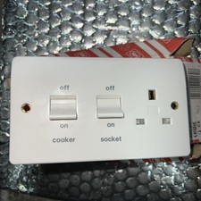 MK Cooker Control Unit With Socket No Neons K5060 WHI