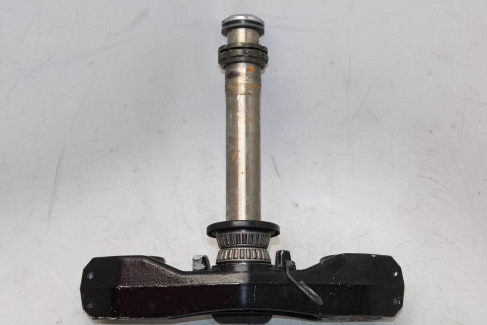 03-06 KAWASAKI Z1000 OEM HORQUILLA DELANTERA ABRAZADERA INFERIOR TRIPLE ÁRBOL VÁSTAGO Foto 2 de 4