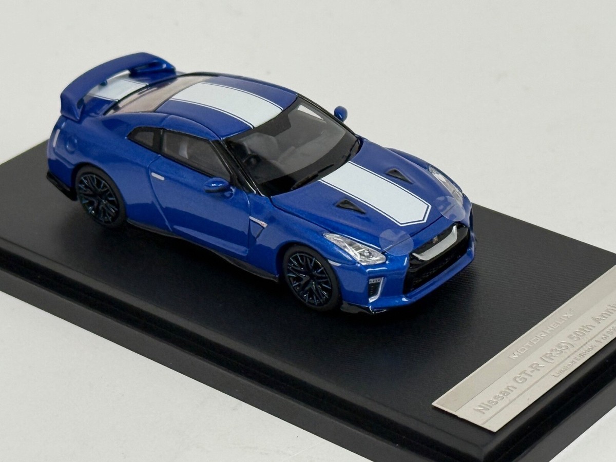 1/64 Motorhelix Nissan Skyline GT-R R35 50th Anniversary Edition