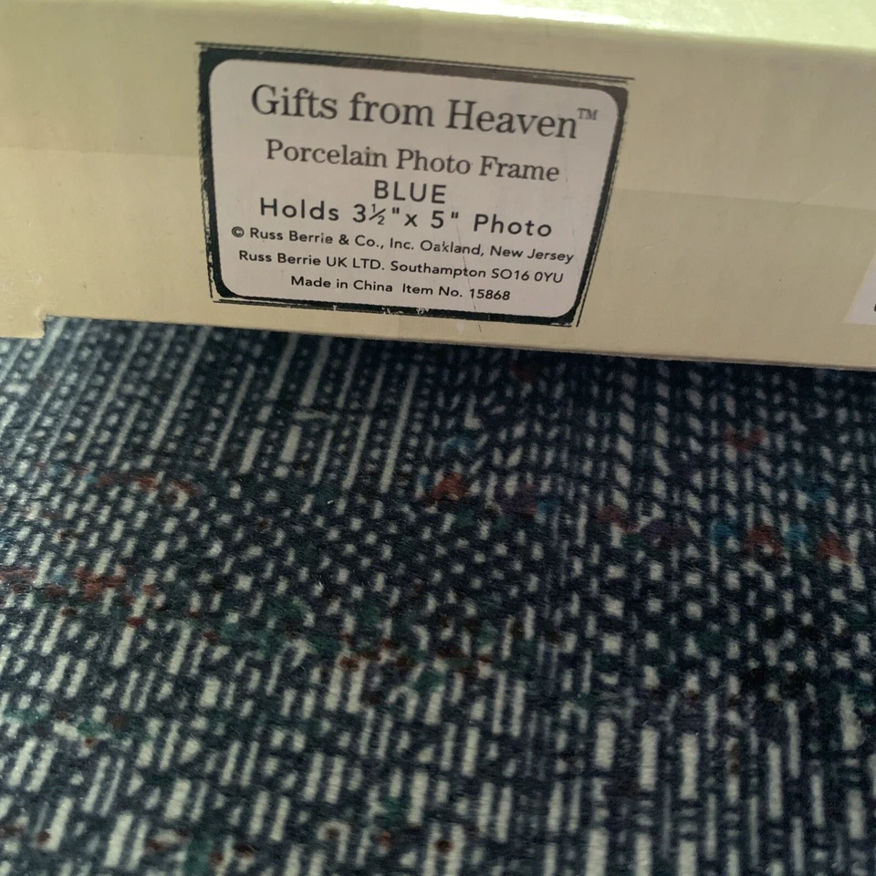 Marco de fotos de porcelana para bautizo de bebé con capacidad para foto de 3,5" x 5" nuevo en caja por Russ  Foto 4 de 4