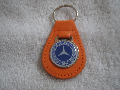  MERCEDES-B ENZ S SL G E C M CLASS SLK CLK OLDER VINTAGE LOGO KEYCHAIN PUMPKIN