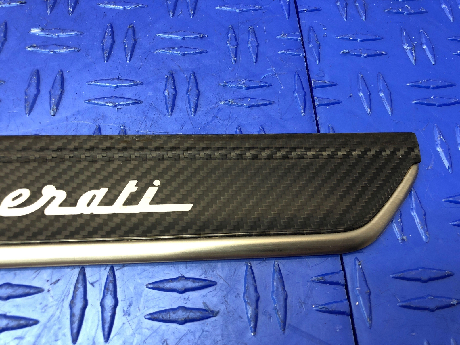 2017-2021 MASERATI QUATTROPORTE LEFT REAR CARBON FIBER SILL PLATE TRIM PANEL OEM