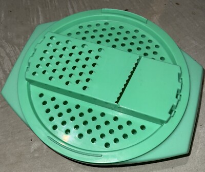 Vtg Tupperware #786-3 Cheese Grater Shredder Bowl Green Jadeite Plastic MCM