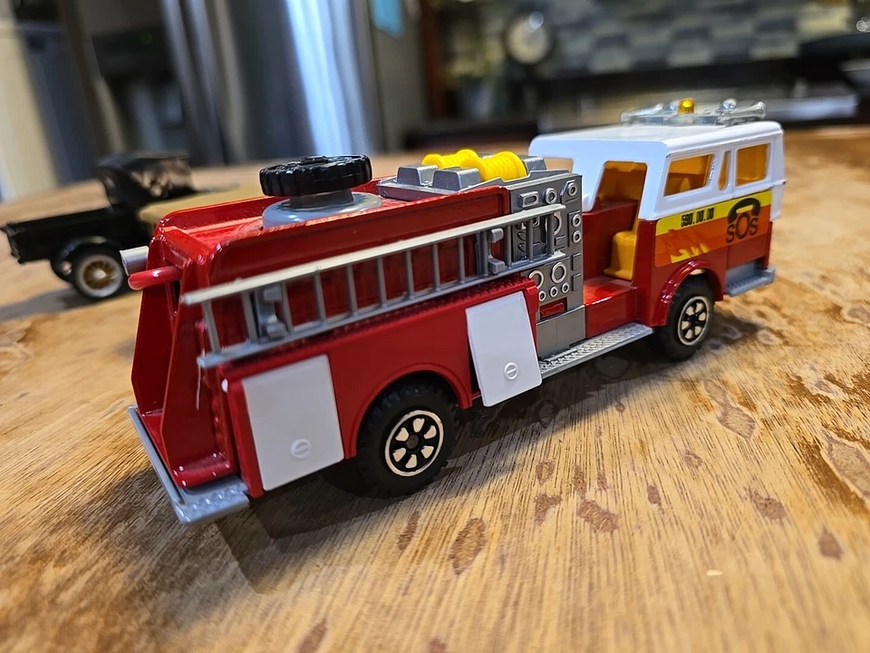 Vintage Ford Model T 1925 Matchbox 1918 Crossley Majorette Fire Truck France H5 - Image 3 of 4