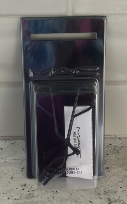 MAC Full Eye Lash Curler w/ Extra Sponge Refill NIB