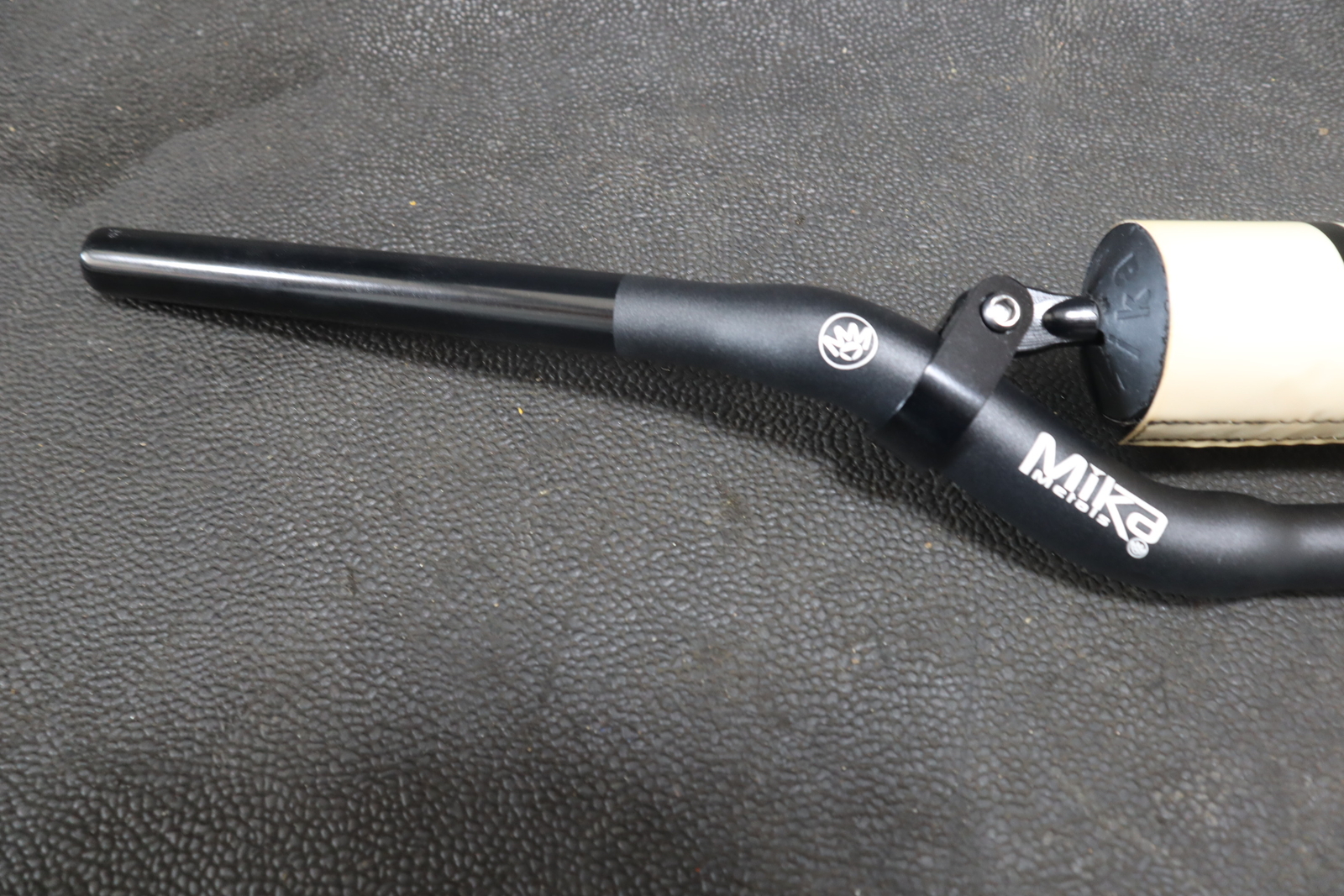 MIKA METALS PRO SERIES HYBRID HANDLEBAR 7/8" MKH11SV DIRT BIKE