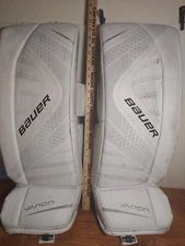 Junior Medium Bauer Vapor X700 Ice Hockey Goalie Leg Pads 25"