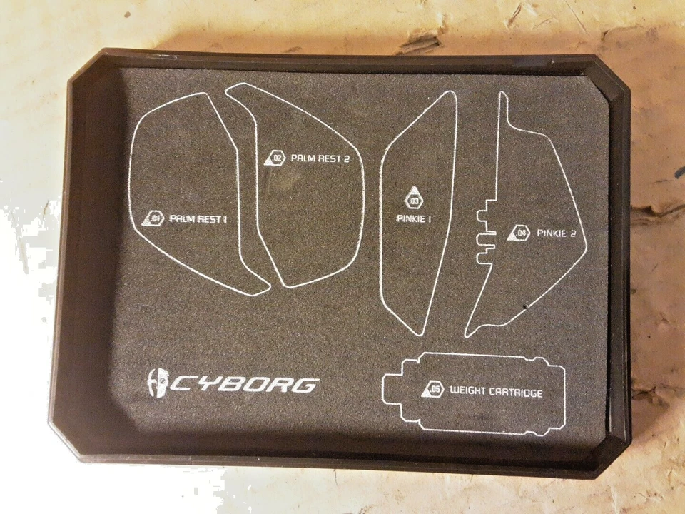 Mad Catz RAT  Wireless Gaming Mouse Parts / Covers Only, COMES CASED AS IS - Image 4 of 4