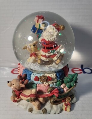 Vintage Christmas Musical Snow Globe Music Santa Clause Is Coming To Town 