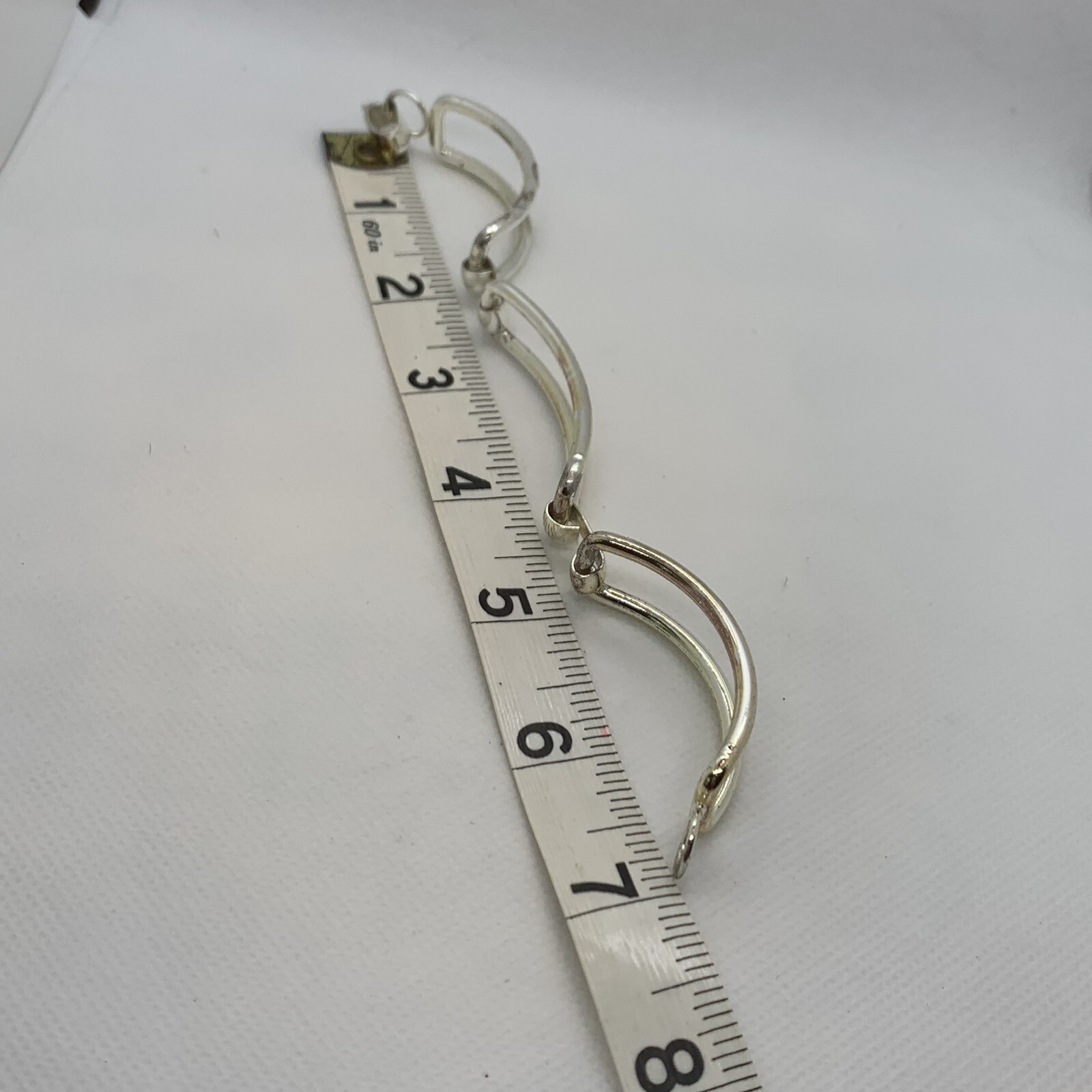 Women’s Silver-Toned Rectangular Link Bangle Brac… - image 4