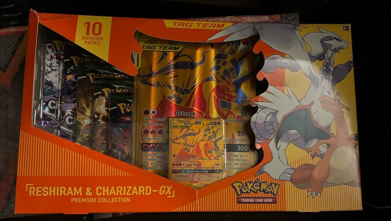 Pokémon TCG Reshiram & Charizard-GX Premium Collection Promo Box English