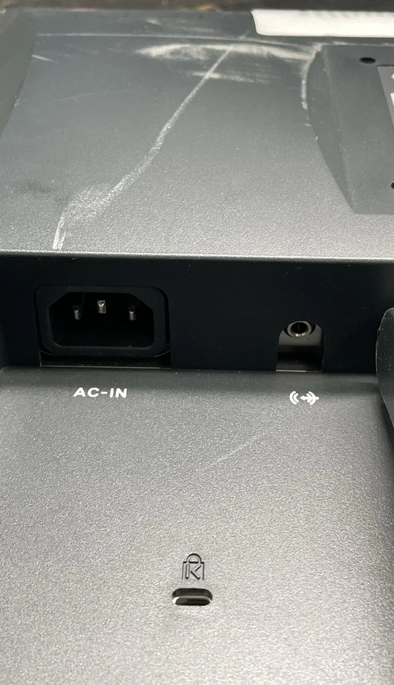 Planar PL1700M 17" LCD Monitor Flat Panel Display Screen VGA Input Unit - Image 4 of 4