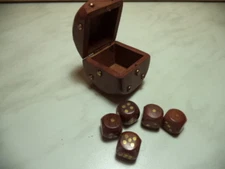 WOODEN DICE GAMES SET 5 DICE WITH WOODEN BOX AND CRAFT BRASS NEW