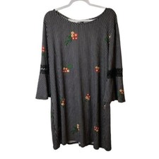 JON & ANNA Contemporary Dress Striped Floral Plus Size 2X Bell Sleeve Lace Inset