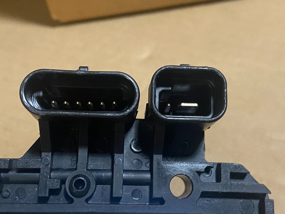 Módulo de control de encendido GM 10474855 D1985A -- 1994-96 Beretta Corsica 2.2 -- Nuevo de Lote Antiguo Foto 2 de 4