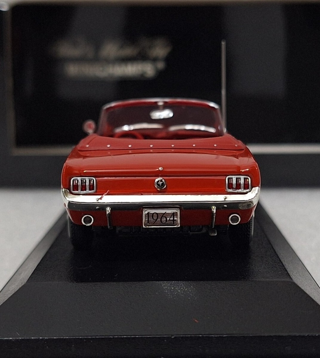 Ford Mustang Convertible 1964 Red 1:43 Minichamps 400082430