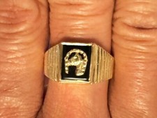14k Yellow Gold Horseshoe With Honyx Ring Size 10