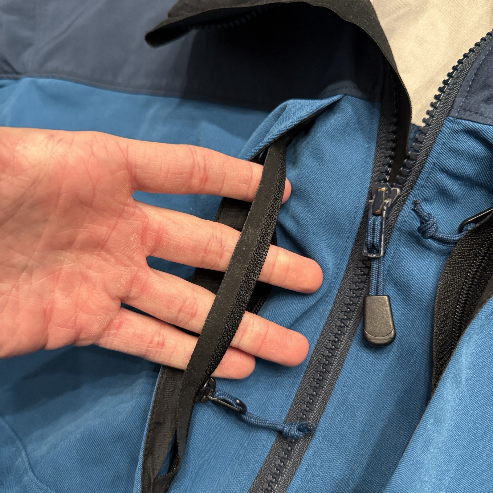 RARE Blue Vintage Arcteryx Gore Tex Alpha Pelican Comp Jacket Made in Canada thumbnail 6