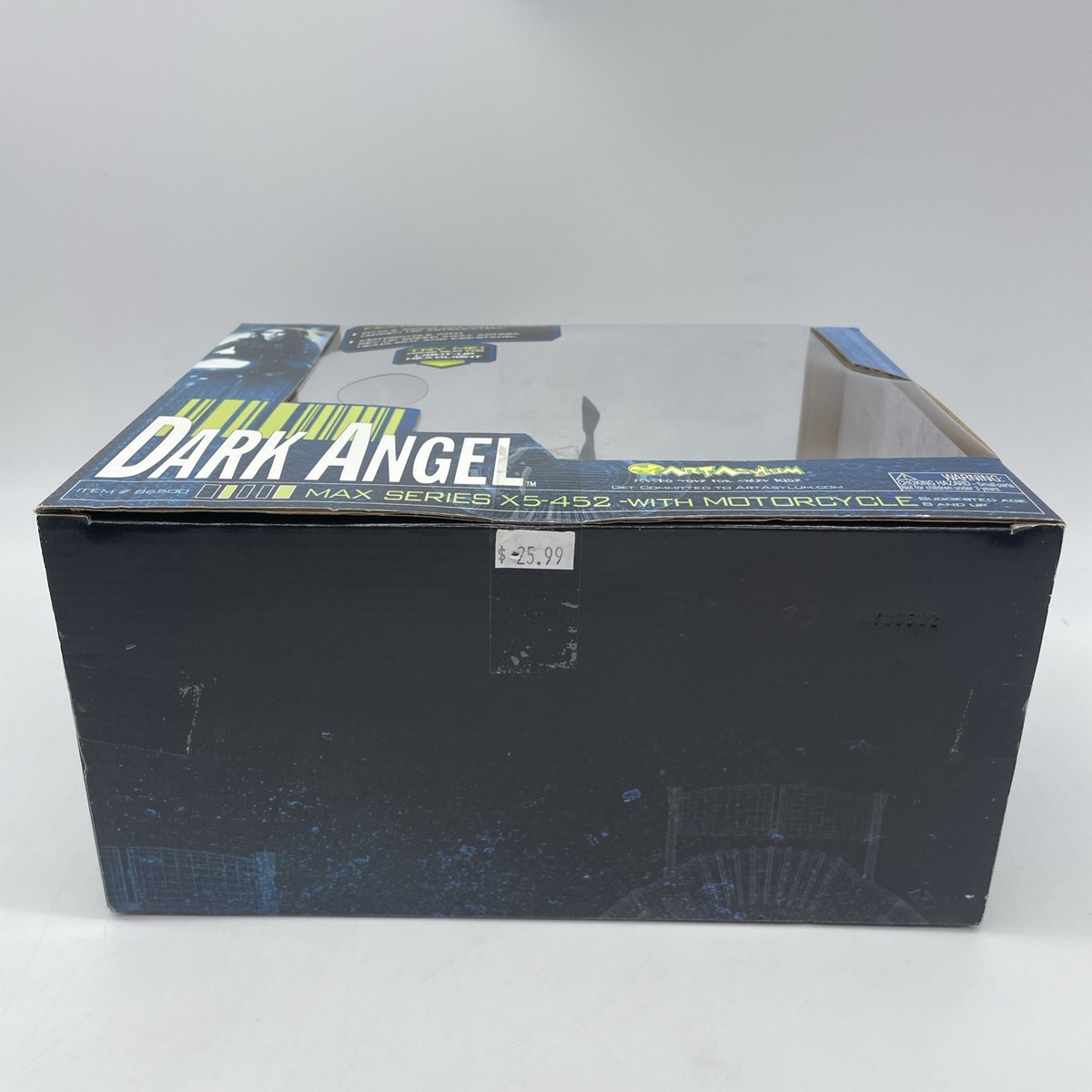 2002 Art Asylum Dark Angel Max Series X5-452-With Motorcycle-New