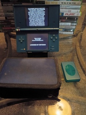 (no charger!)blue Nintendo DSi handheld console Case TWL-001. Tested Working