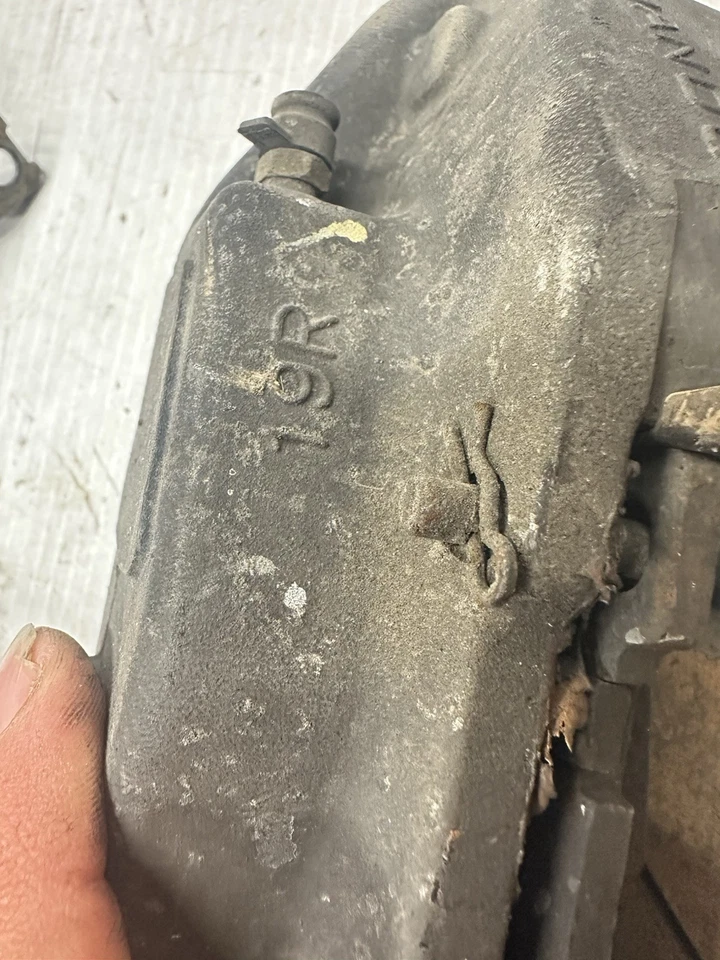 Pinza de freno delantera derecha Hyundai Equus 2013 pasajero estilo Brembo OEM S9 Foto 4 de 4