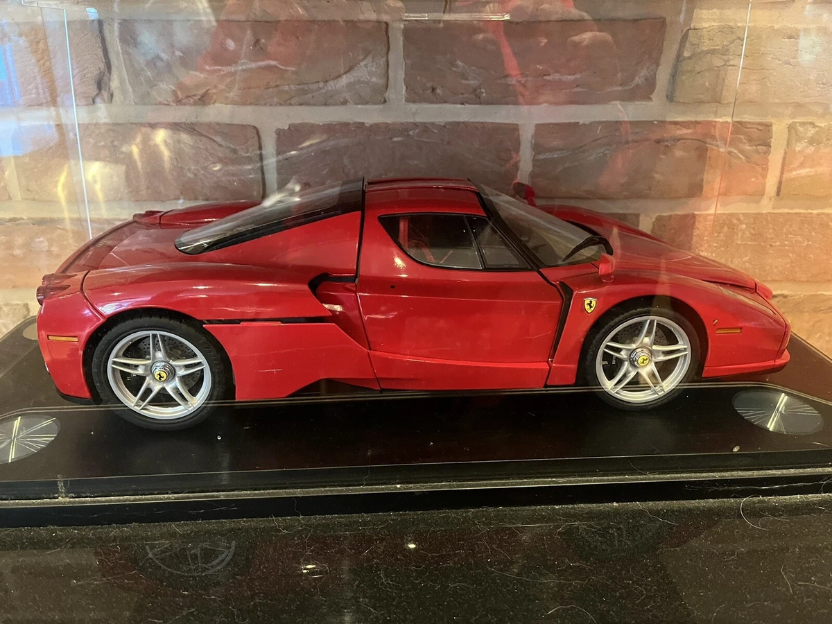 Ferrari Enzo 1/10 altaya - Collection