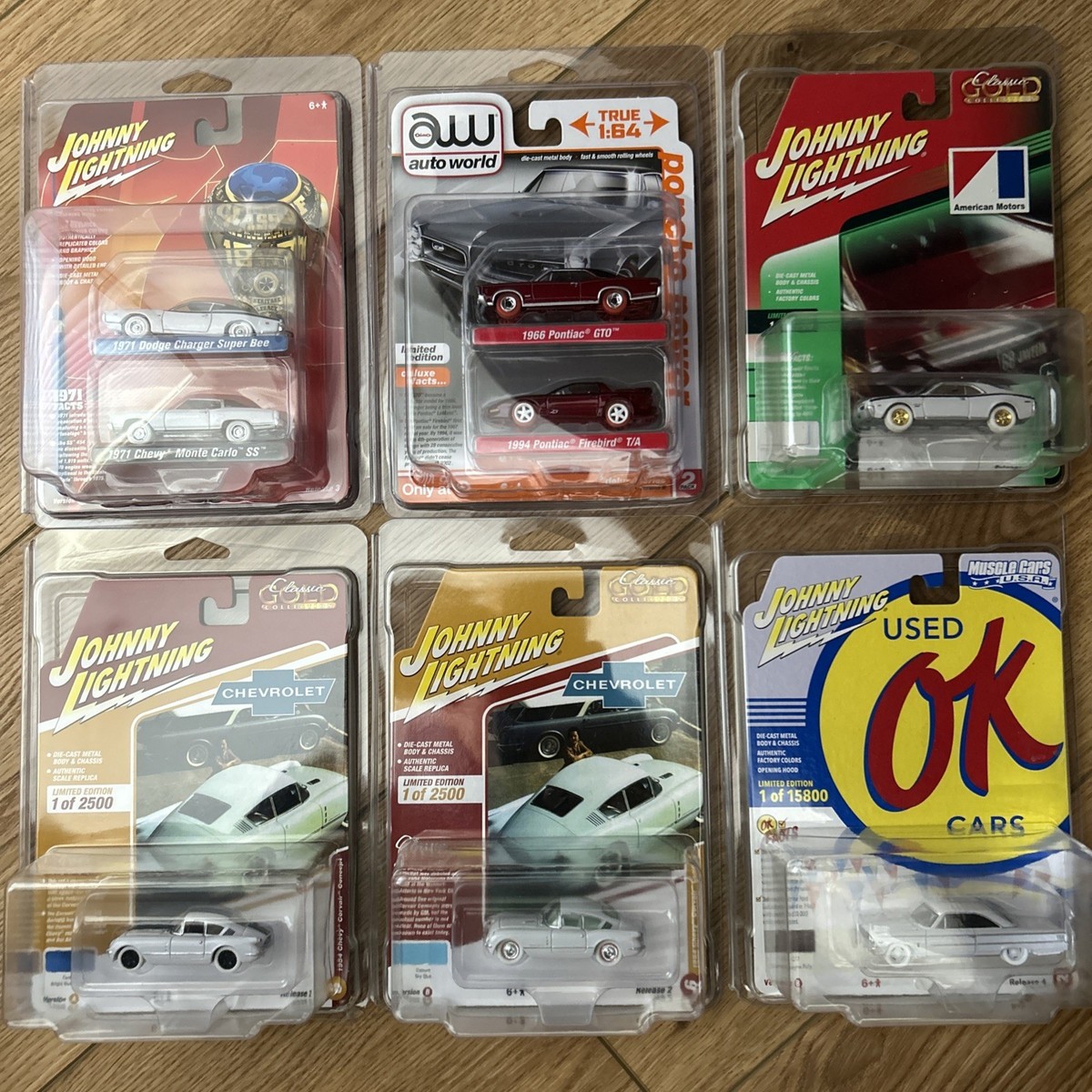 JOHNNY WHITE LIGHTNING CHASE CAR LOT OF 6 WHITE & RED IN HARD  display picture 1
