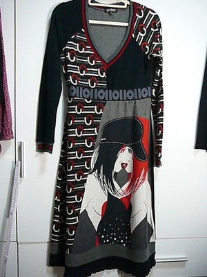 U 101idees Kleid Gr M schwarz weiß rot Mustermnix Frauenmotiv vorne Boho WOW
