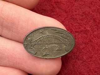 Old Vintage Australian New South Wales SYDNEY HARBOUR BRIDGE (SHB) Badge