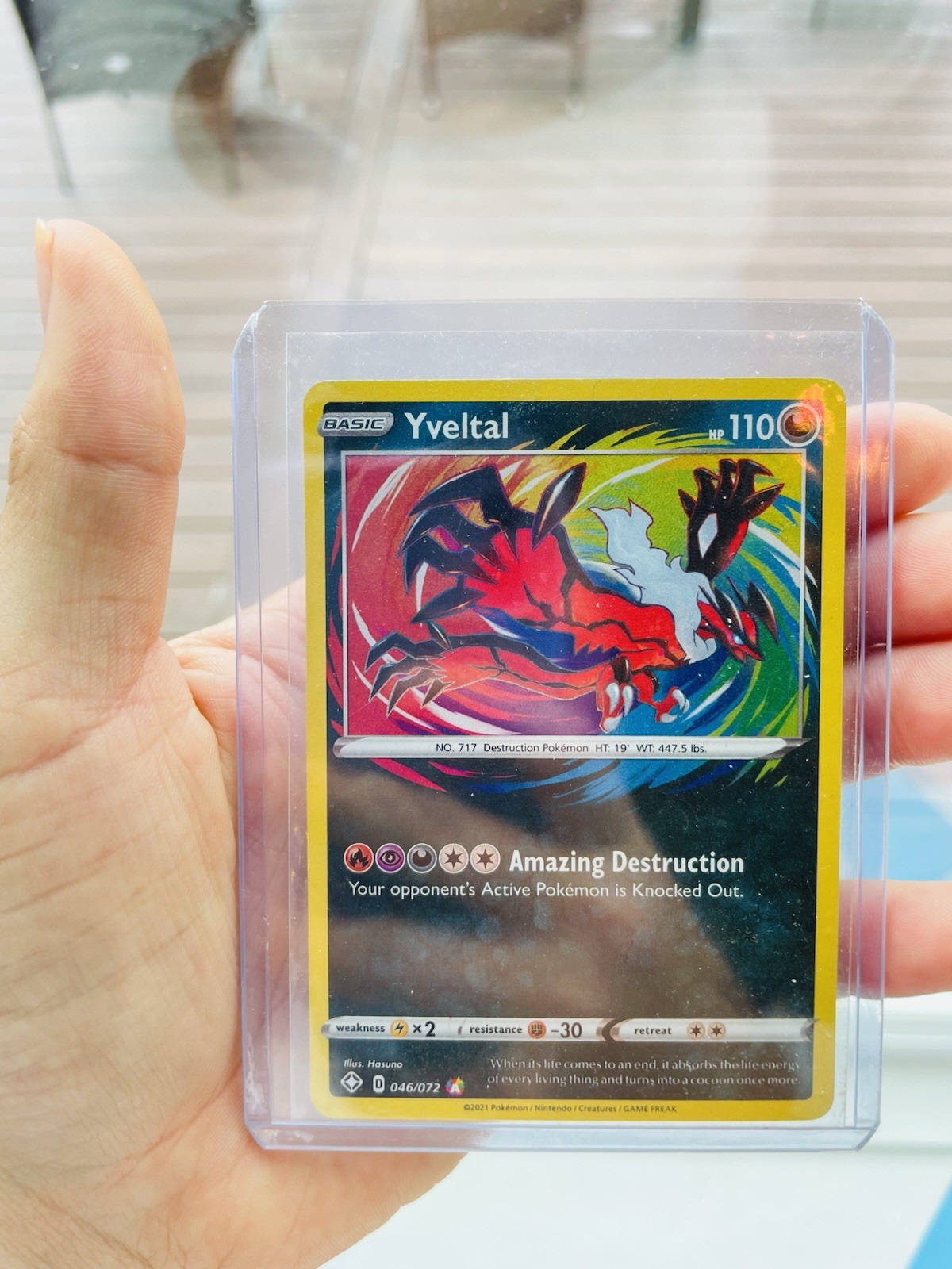 Yveltal  046/072 Holo Amazing Rare Card - 2021 Pokémon Shining Fates - NM