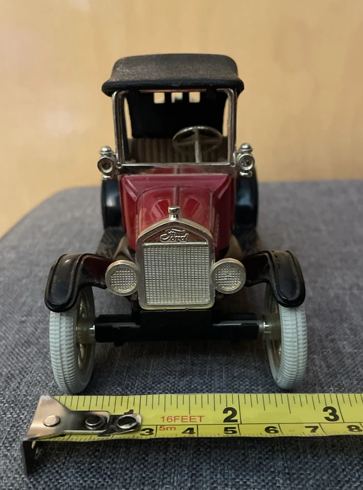 ERTL Diecast Metal 1918 Ford Model T Runabout Anheuser Busch Delivery Truck Bank - Image 4 of 4
