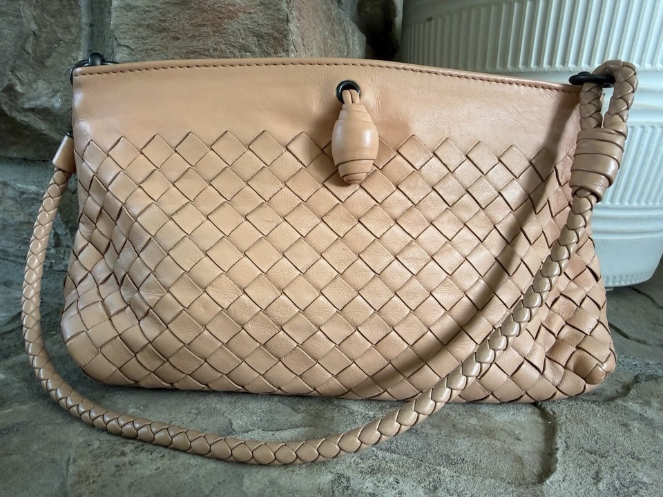 Bottega Veneta Peach Nappa Leather Intrecciato Clutch Shoulder Bag