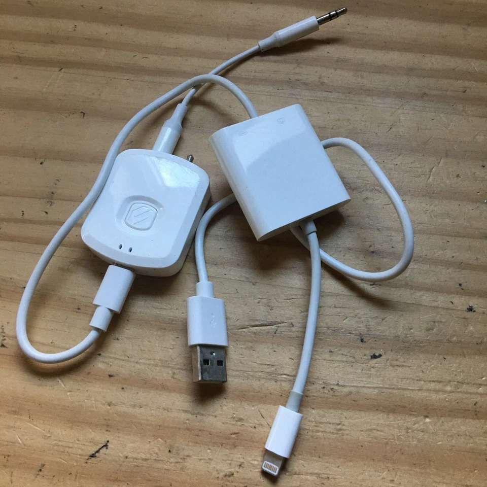 Scosche BTT Bluetooth Wireless Transmitter & Lightning to USB Camera Adapter - Image 2 of 4