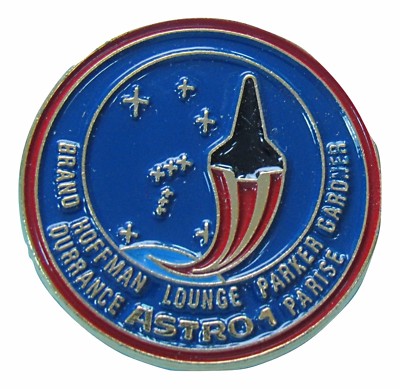 PIN enamel vtg NASA Space Shuttle COLUMBIA STS-35 Brand Parker Hoffman ASTRO 1