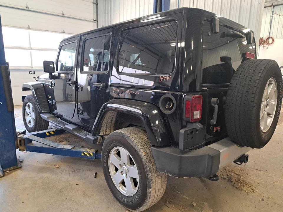 Used Side Marker Light Assembly fits: 2012 Jeep Wrangler Side Marker Grade A - Image 3 of 4