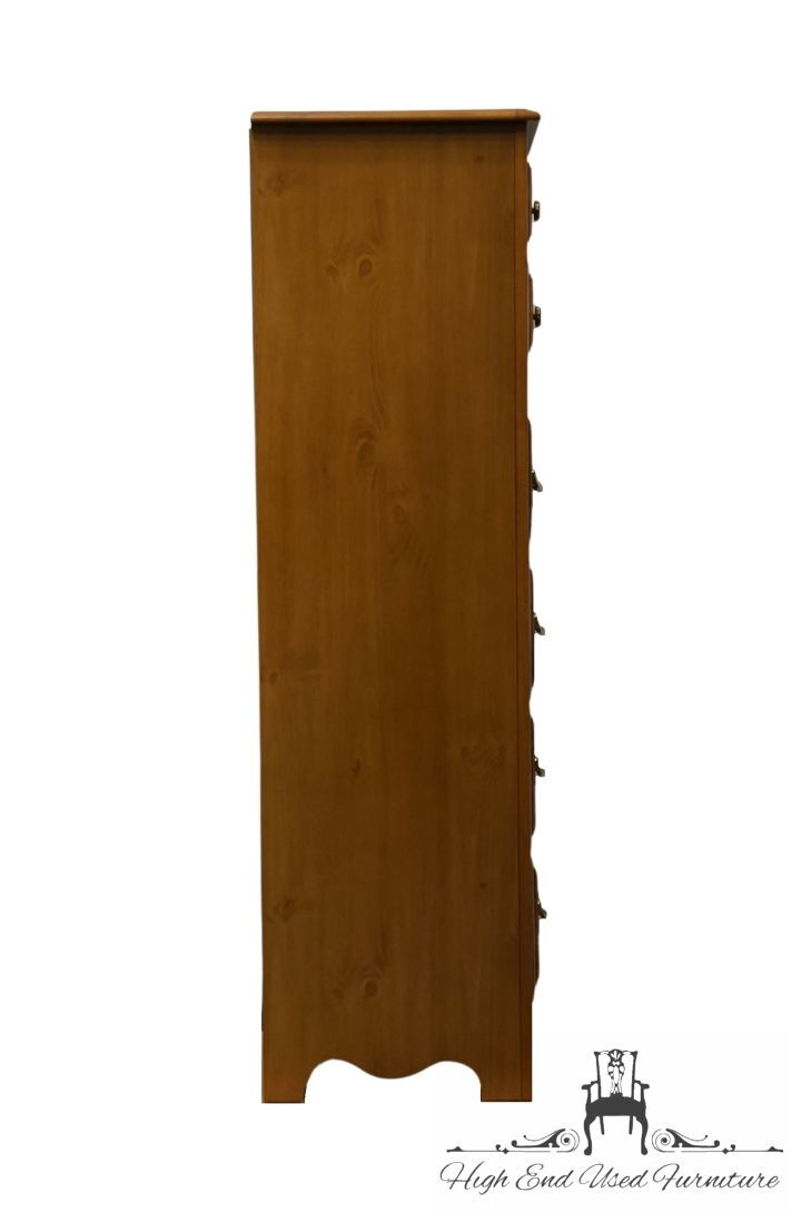 BROYHILL FURNITURE Solid Knotty Pine Country French 22" Lingerie Chest 6620-43