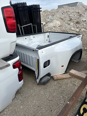 8 Foot Chevy 3500 Dually Truck Bed Box Does Have Dents Chevrolet 3500