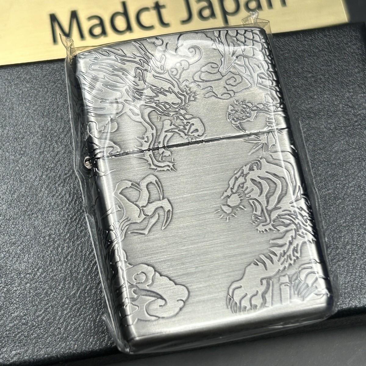 Zippo Oil Lighter Dragon Tiger 4 Sided Engraving Antique Silver