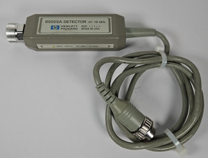 HP Hewlett Packard 85025A Option 001 APC-7 .01-18 GHz Detector Sensor Module